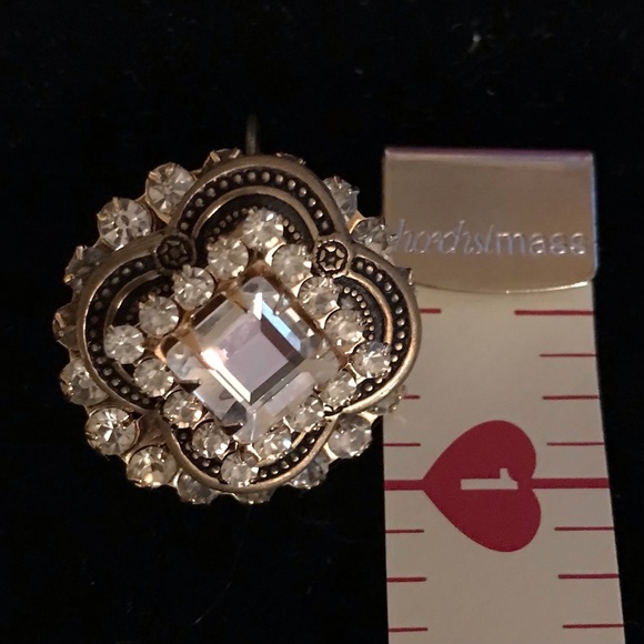 Mary Demarco vintage look large sparkly earrings. - Picture 5 of 8